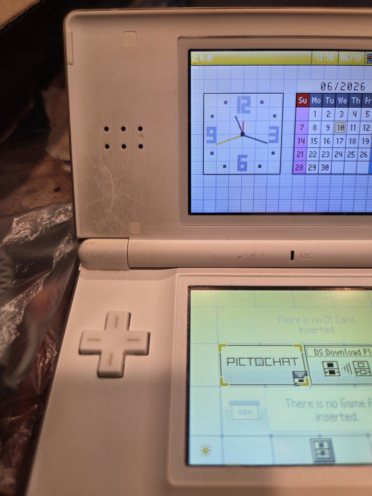 Nintendo DS Lite USG-001 JPN White Handheld Console Stylus & Cable