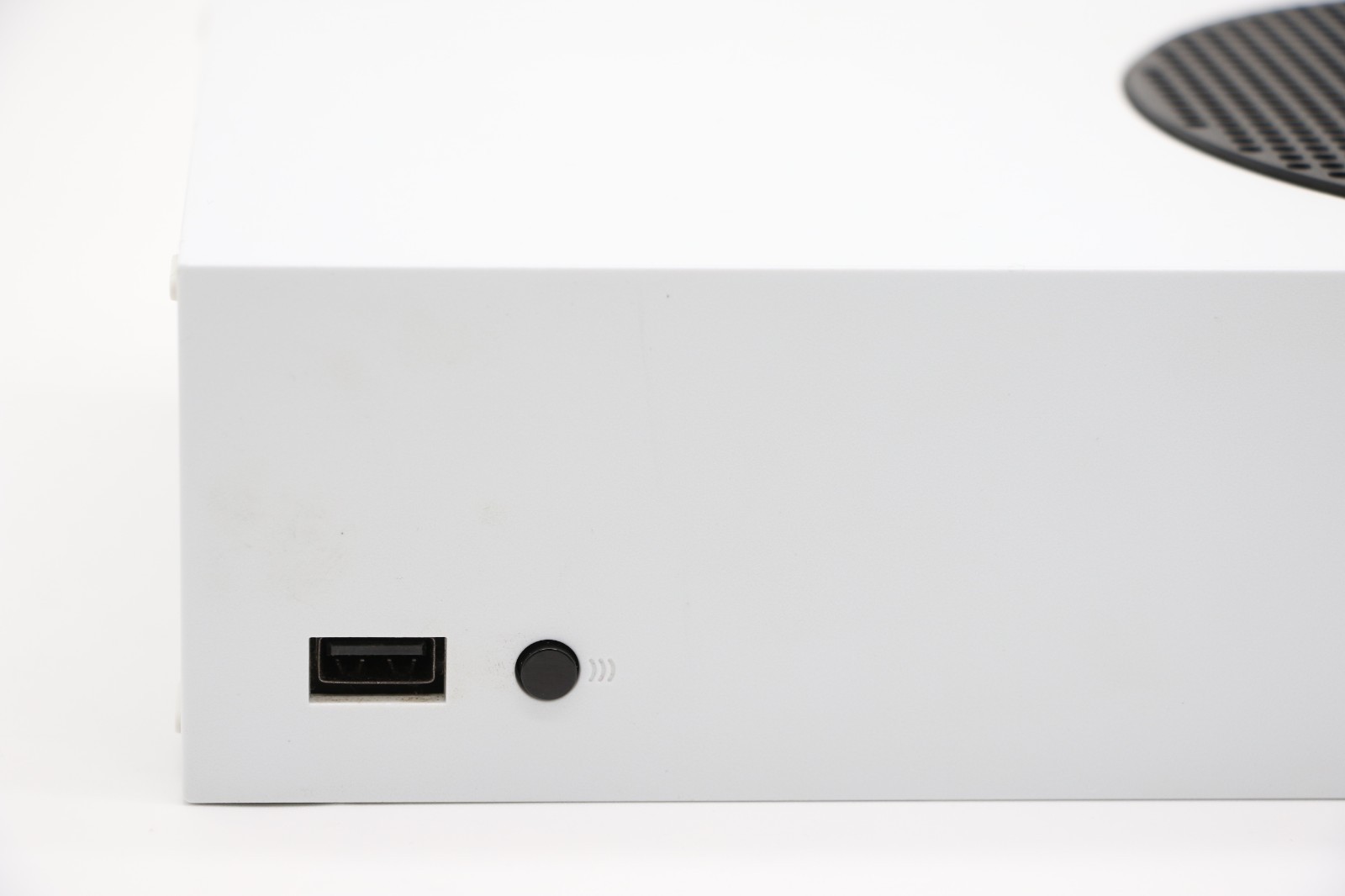 Xbox Series S 512GB All-Digital Console W/ Controller Model 1883 – White