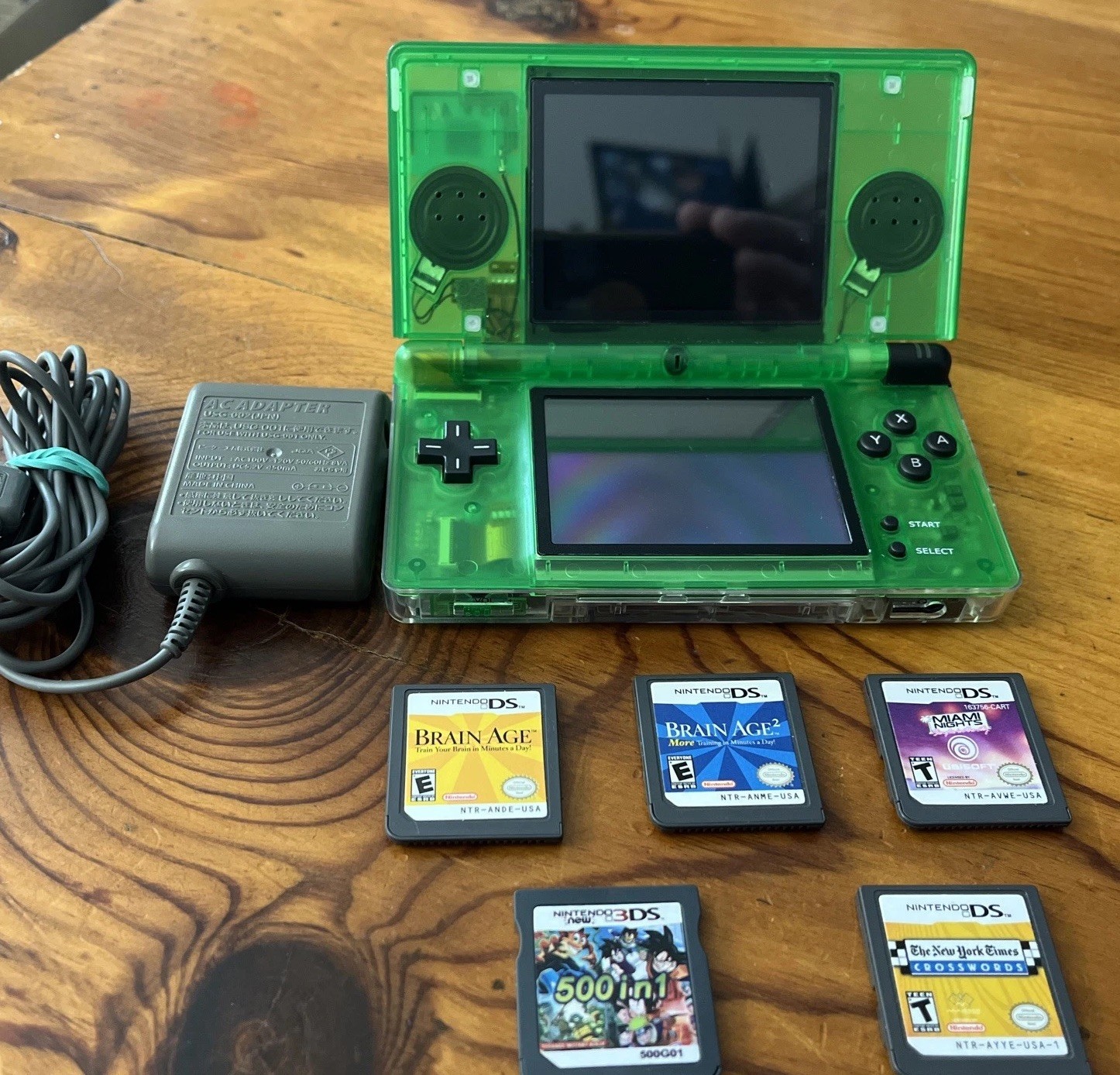 Nintendo DS Lite Bundle + 500 Mult-cartridge (US Version)