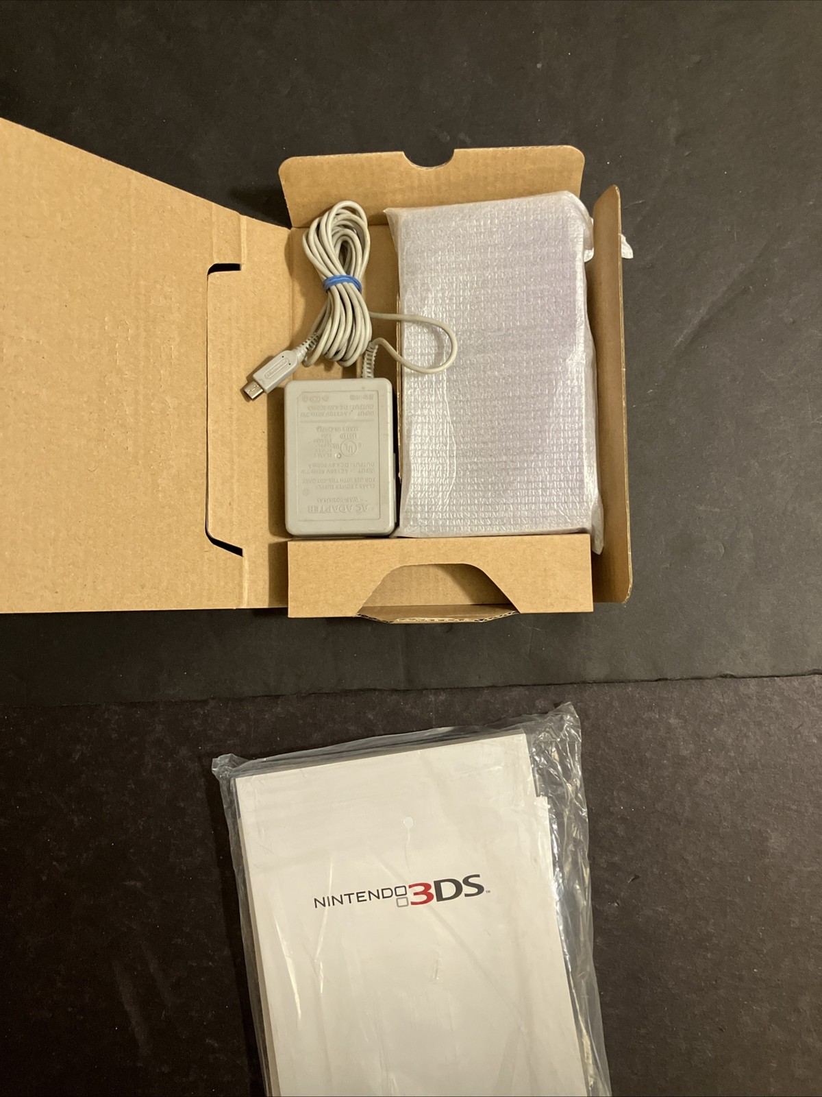 Nintendo 3DS Midnight Purple Handheld Console USA Version CIB Different Serial#