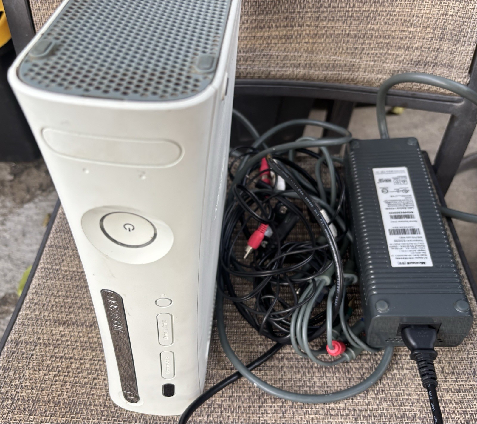 Microsoft Xbox 360 White Home Console with Power Supply Component RCA Platform