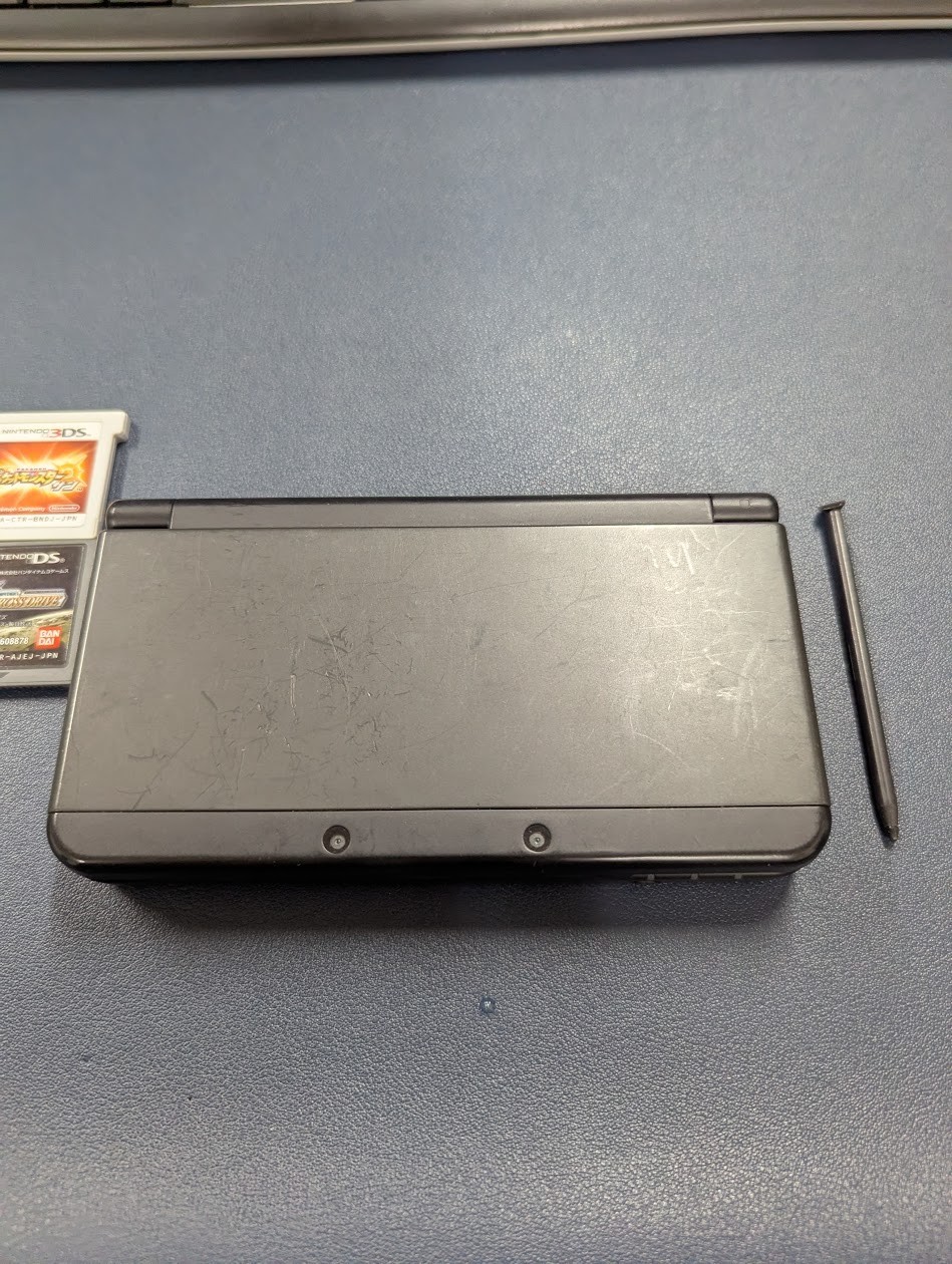 B14 Nintendo new 3DS console Black Japan fx w/game pokemon sun