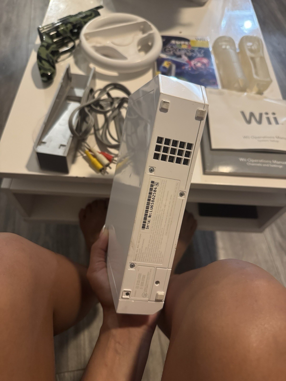 Nintendo Wii RVL-001 512 MB Home Console – White
