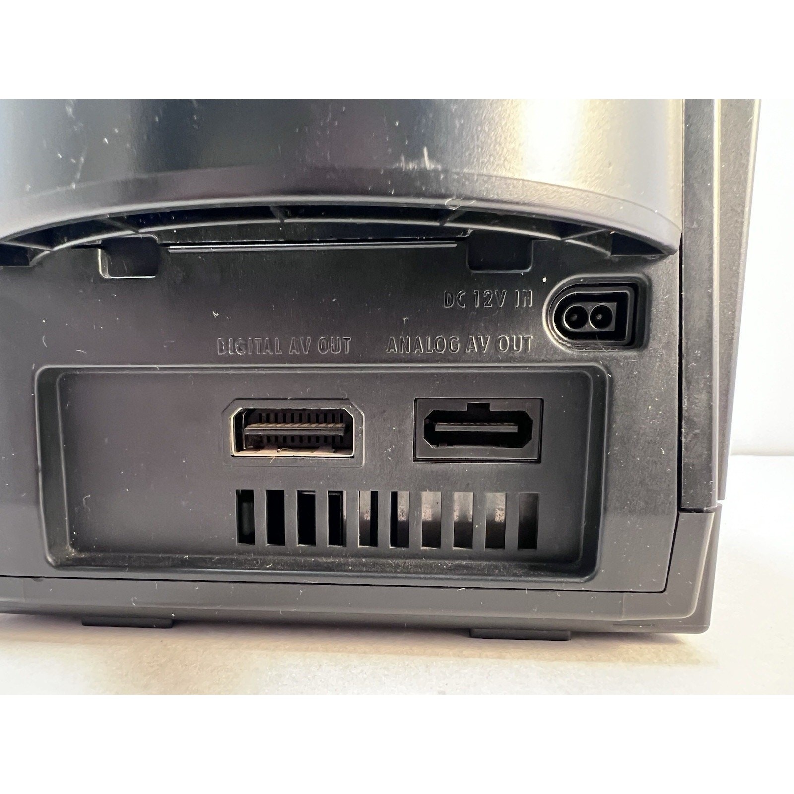 GameCube Black Console (DOL-001) 1 OEM Controllers, Power Cord, AV Cable – EUC
