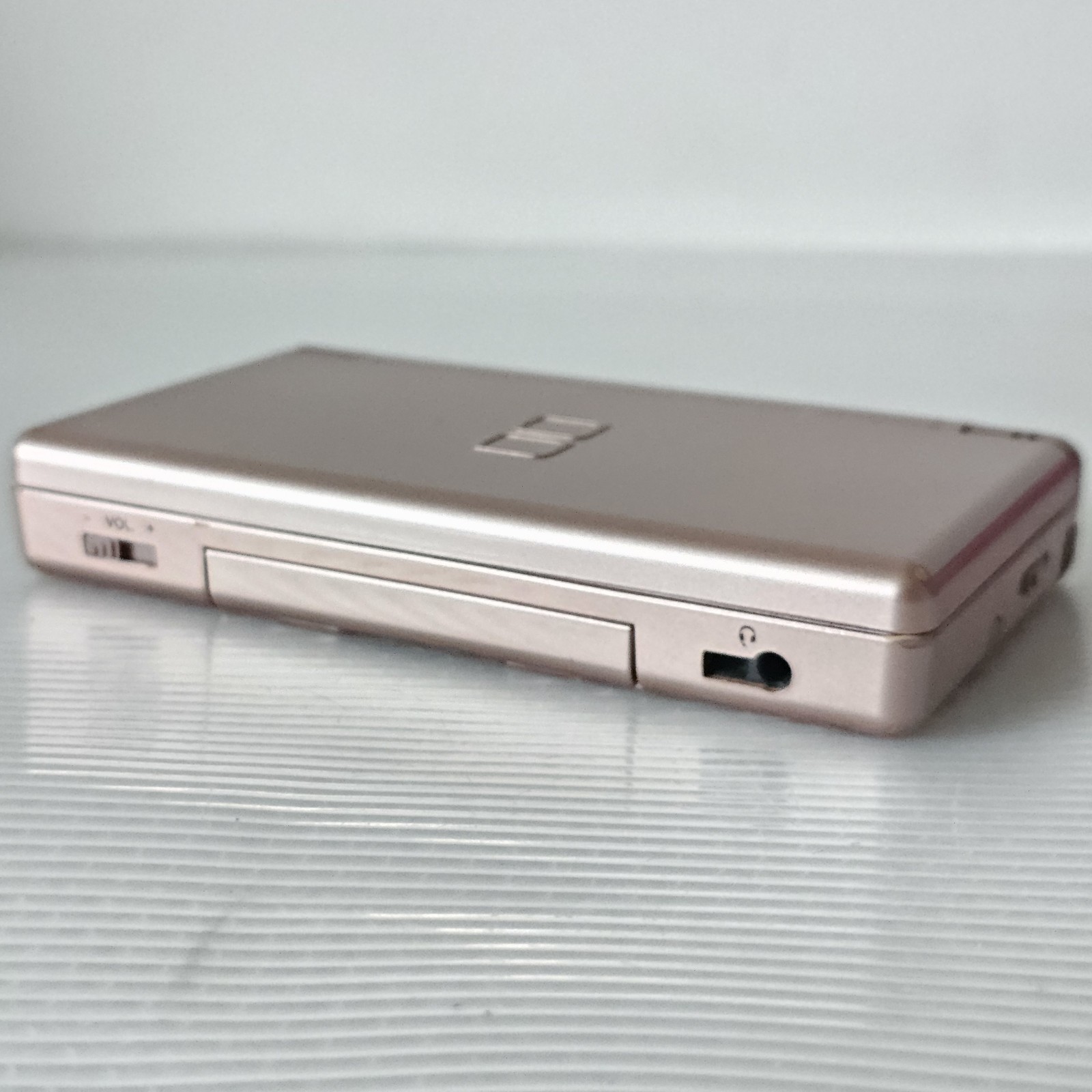Nintendo DS Lite Metallic Rose Pink Handheld Console Model USG-001 – 2006