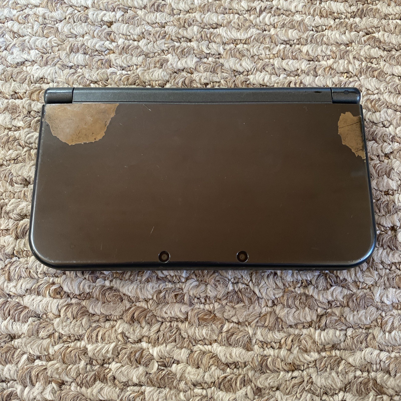 New Nintendo 3DS XL Metallic Black USA With Charger And Stylus Good Screens