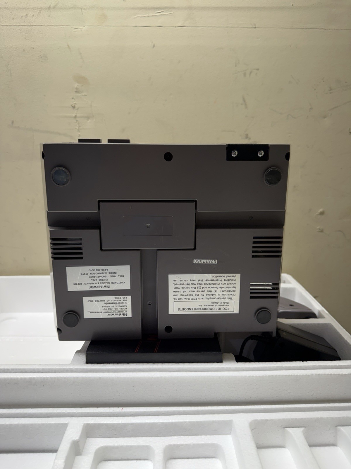 Nintendo NES Action Set Console With Box No Manuals