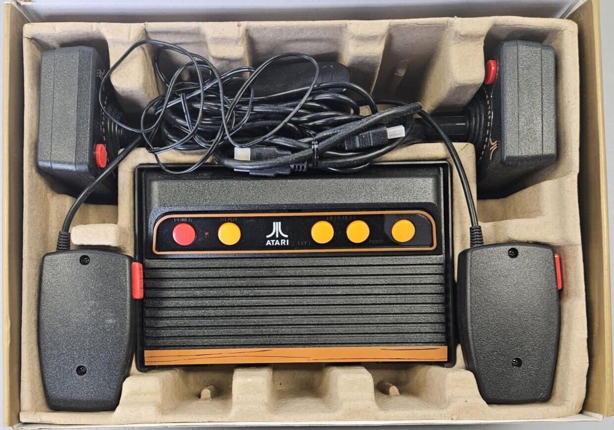 Atari Flashback 8 Gold Deluxe HD Console 40th Anniversary Edition GOOD!!!