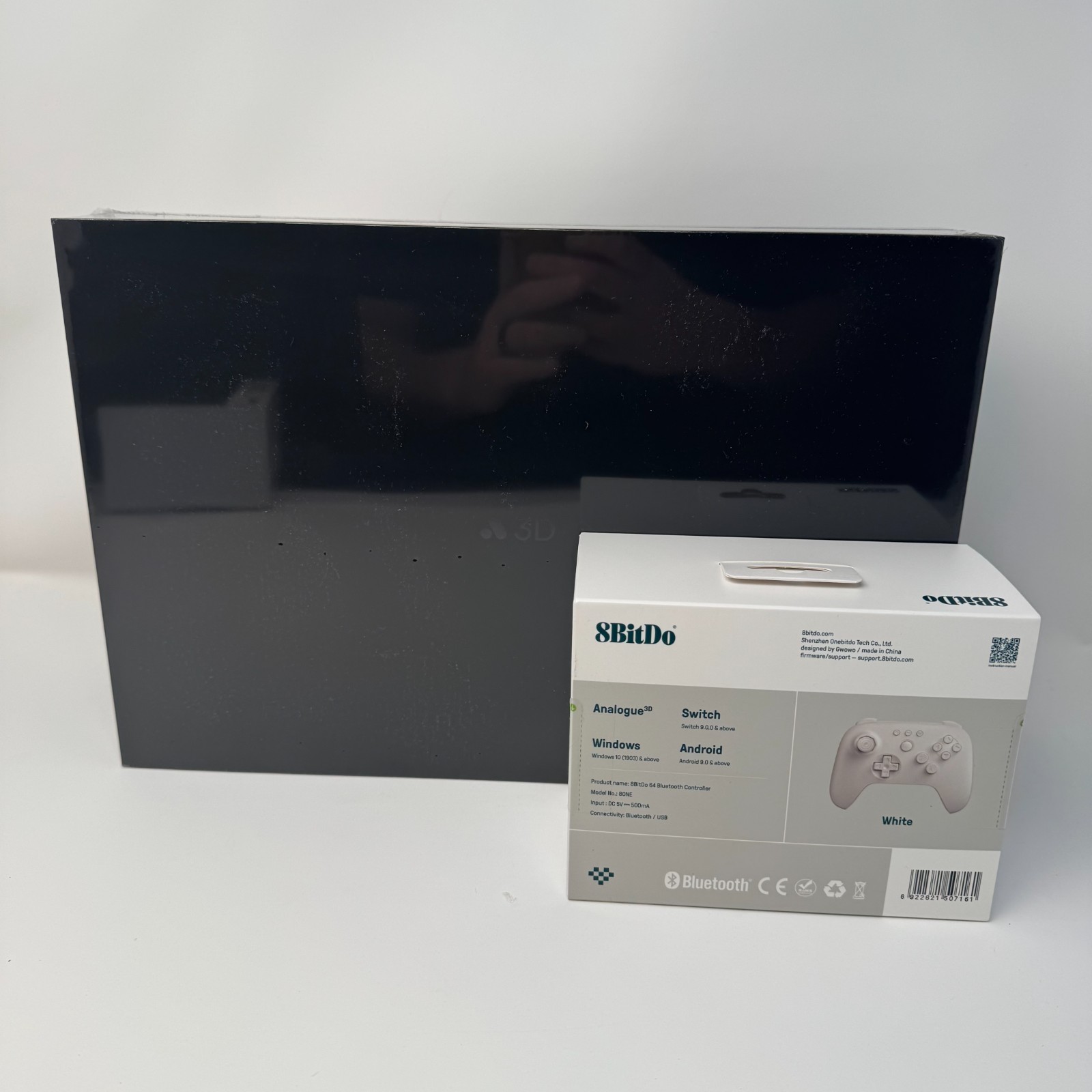 Analogue 3D – Brand New/Sealed – White FPGA N64 Console and 64 8bitdo controller