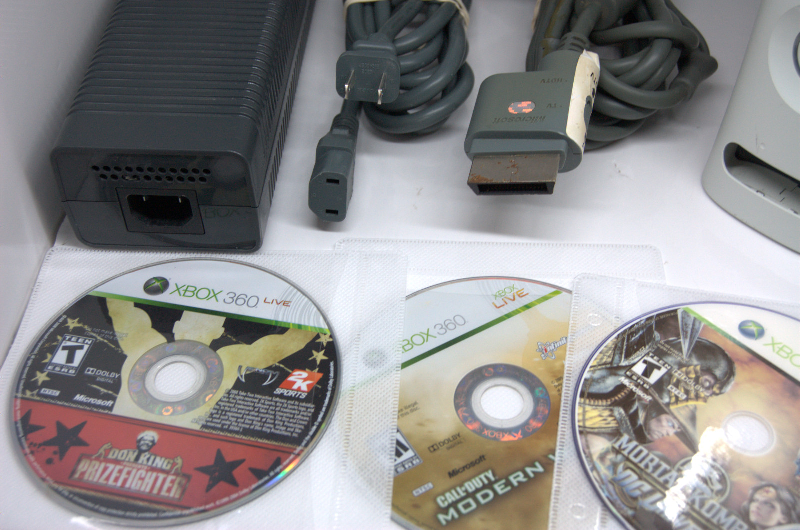 Microsoft Xbox 360 60GB White Console Fat Falcon Bundle Controller Halo 4 Tested