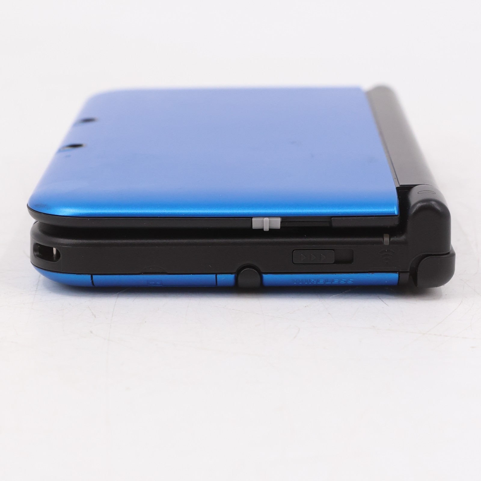 Nintendo 3DS XL Blue Black Console Bundle W/ Box 8 DS Games Charger 4GB SD Card