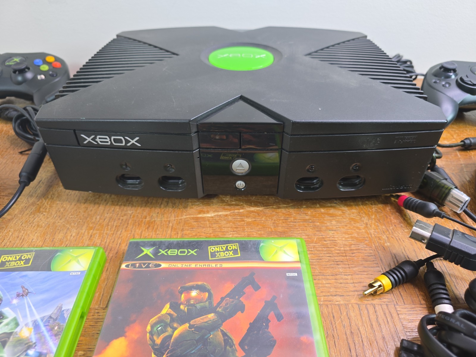 Original Xbox Console Bundle w/ 4 OEM Controllers & Cables & Halo 1&2 – Tested