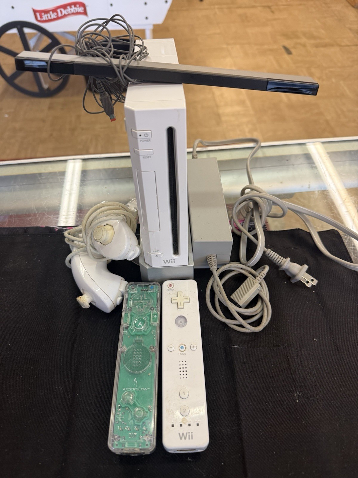 Nintendo Wii Console Bundle RVL-001 w/Cords, Wii Remote, & Nunchuck Tested&Works