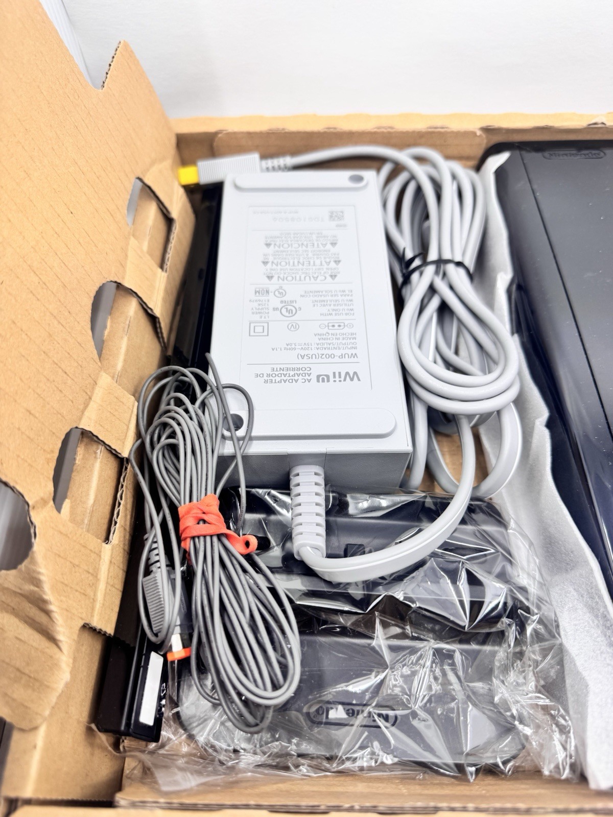 Nintendo Wii U 32 GB Super Mario 3D World Deluxe Set [CIB] Clean!