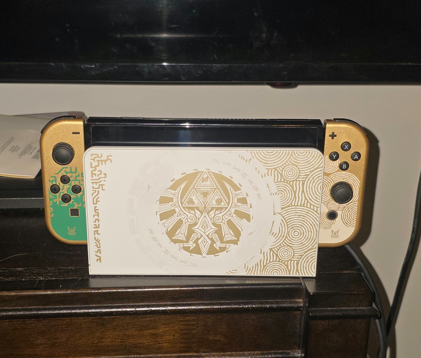Nintendo Switch OLED Model 64GB The Legend of Zelda Tears of the Kingdom Edition