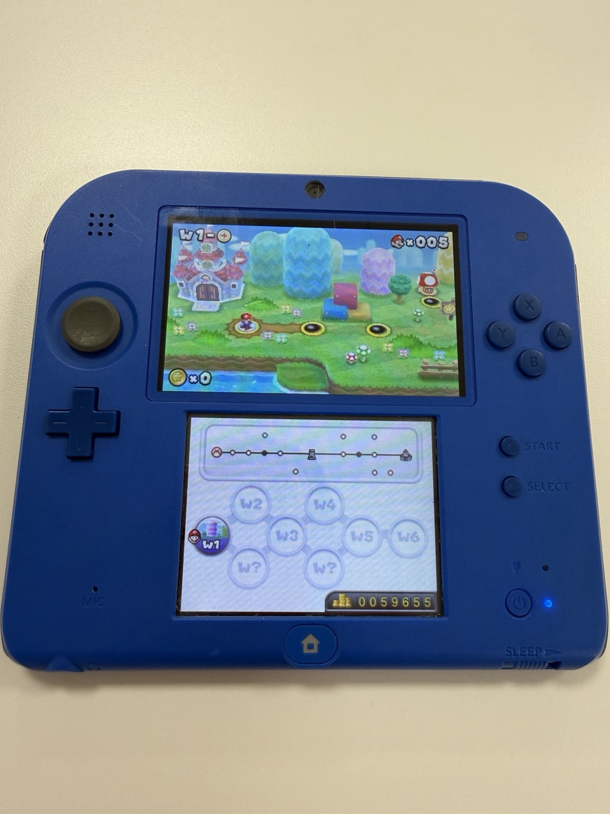 Nintendo 2DS Handheld Console Blue FTR-001 With New Super Mario Bros 2 Download