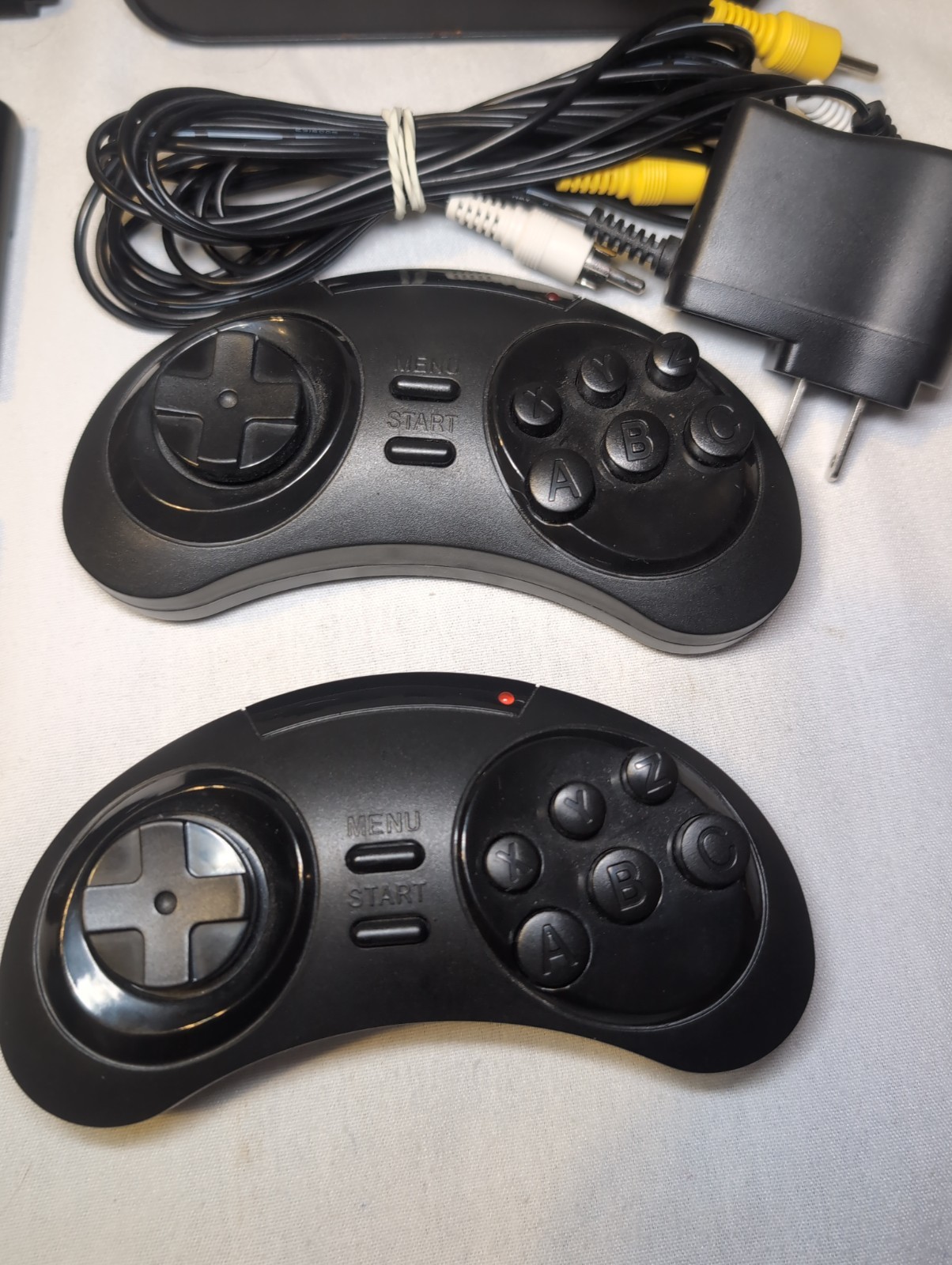 AtGames SEGA GENESIS Classic Mini Game Console w/80 Built-In Games WORKS