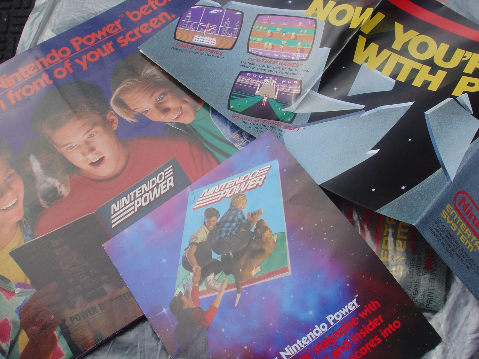 Vtg Original 1988 NES Nintendo Game Entertainment System Paper Lot Posters Read