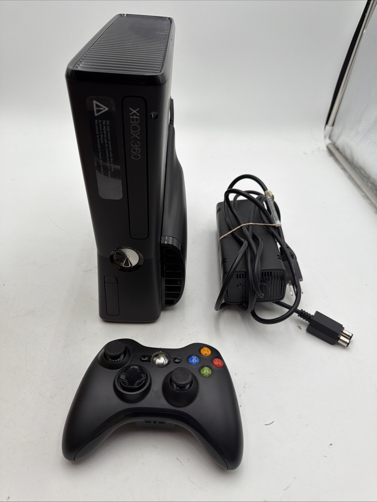Microsoft Xbox 360 S 4GB Console – Black (1439) Works- Tested