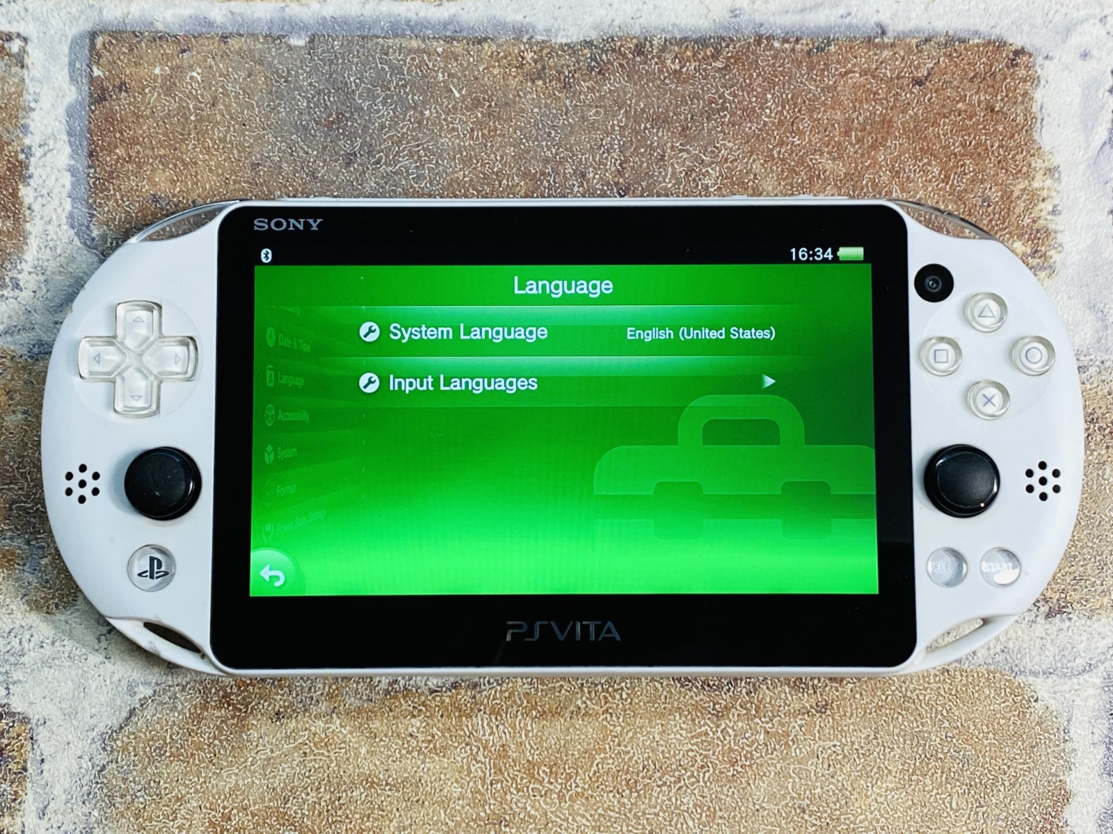 PS Vita Glacier White PCH-2000 SONY PlayStation Japan 8GB Charger 2 Games DDP
