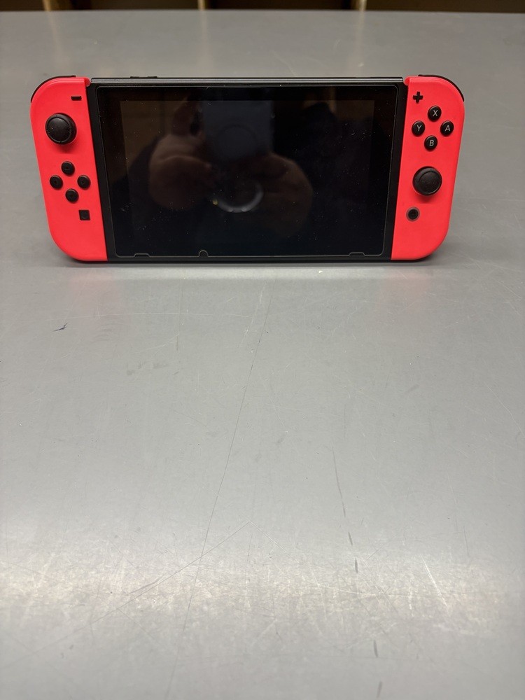 Nintendo Switch 32GB – Neon Red/Neon Red – HAC-001 w/512GB MICRO SD