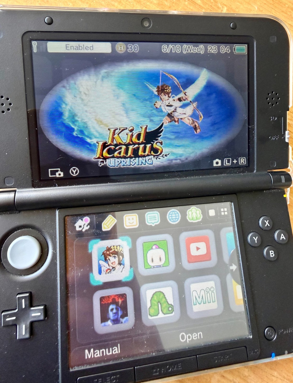 Nintendo 3DS XL Blue/Black – Tested w/ Case, Charger, 4 Games, Stand