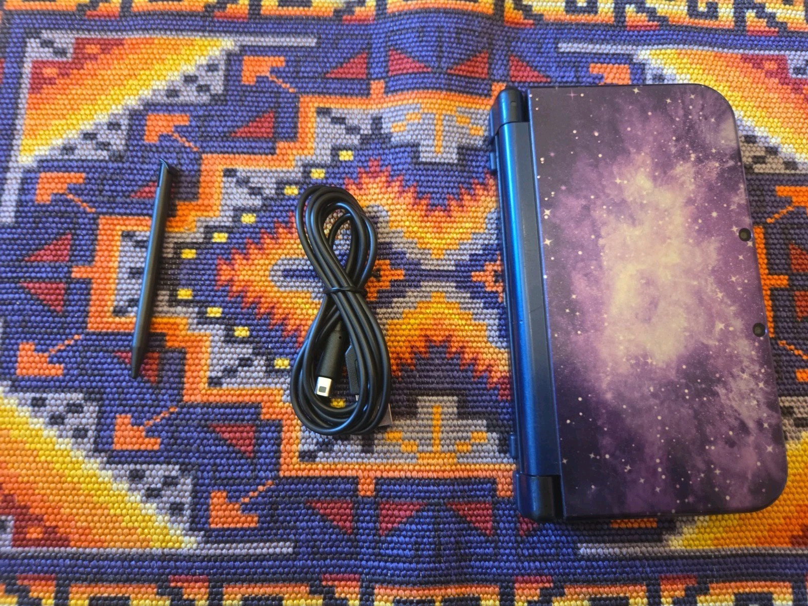 Nintendo New 3DS XL Galaxy Edition w/ 64 Gb SD & Charging Cable READ