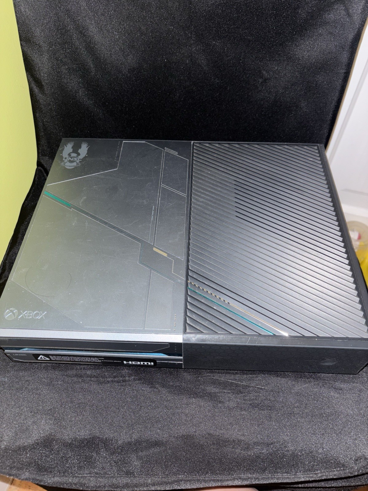 Microsoft Xbox One Halo 5: Guardians Limited Edition 1TB – Console Only