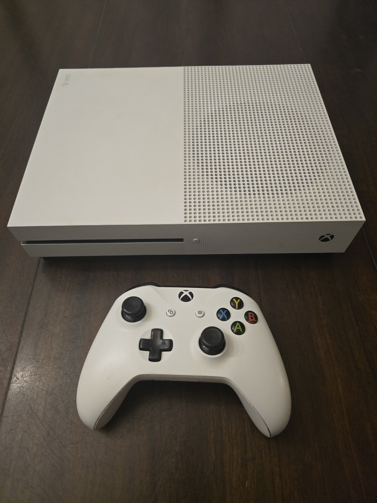 Microsoft Xbox One S White 1681 Console Bundle 500GB w/Controller +1 Game TESTED