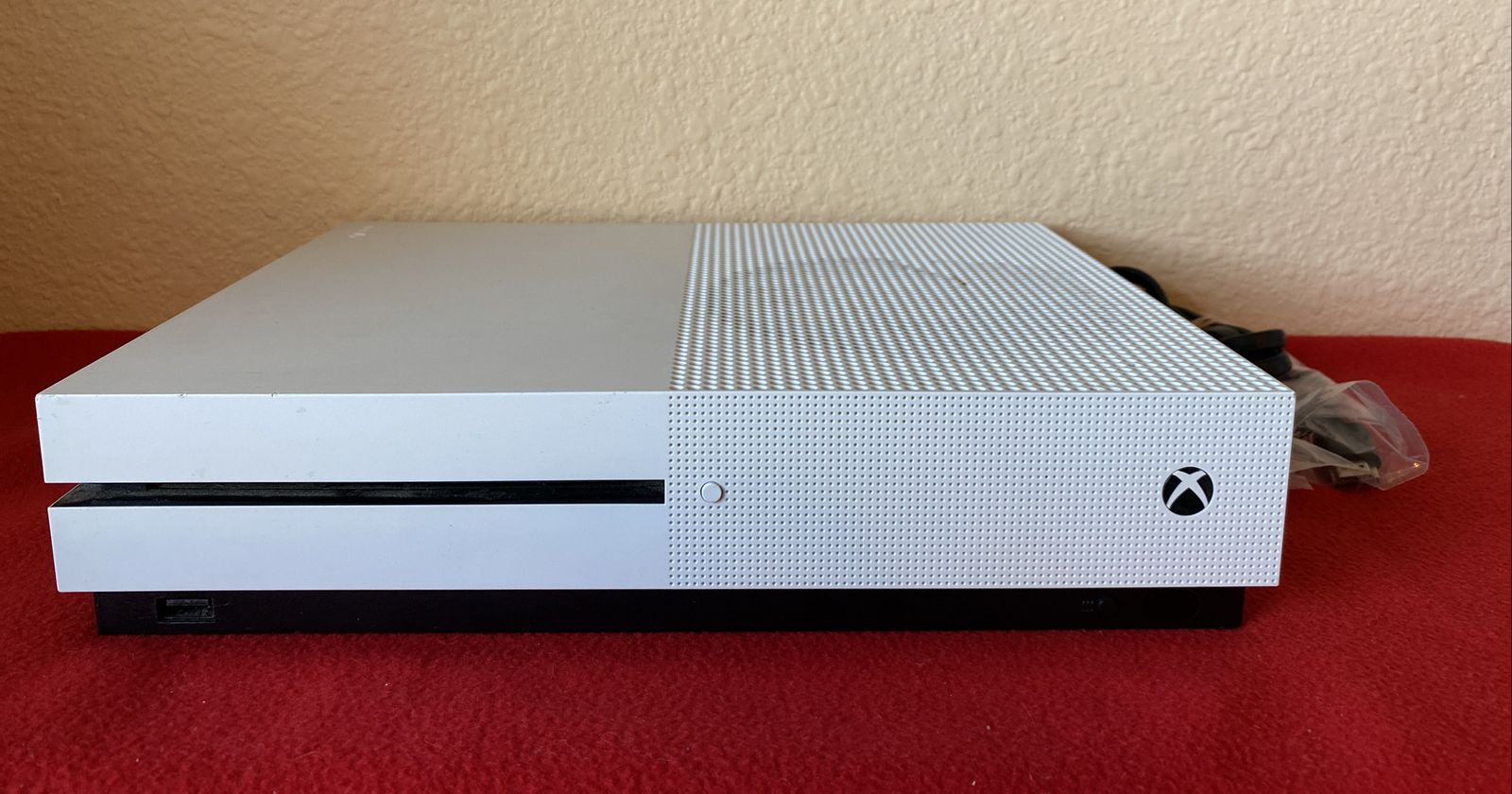 Microsoft Xbox One S 1TB Disc Console System Bundle W Wireless Controller +Cords