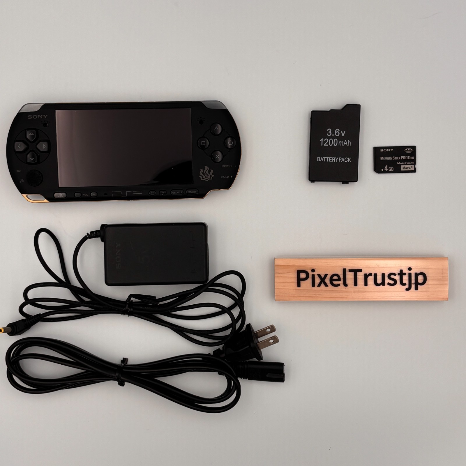 Sony PSP-3000 Monster Hunter Portable 3rd Model Black Gold Near Mint JP 905
