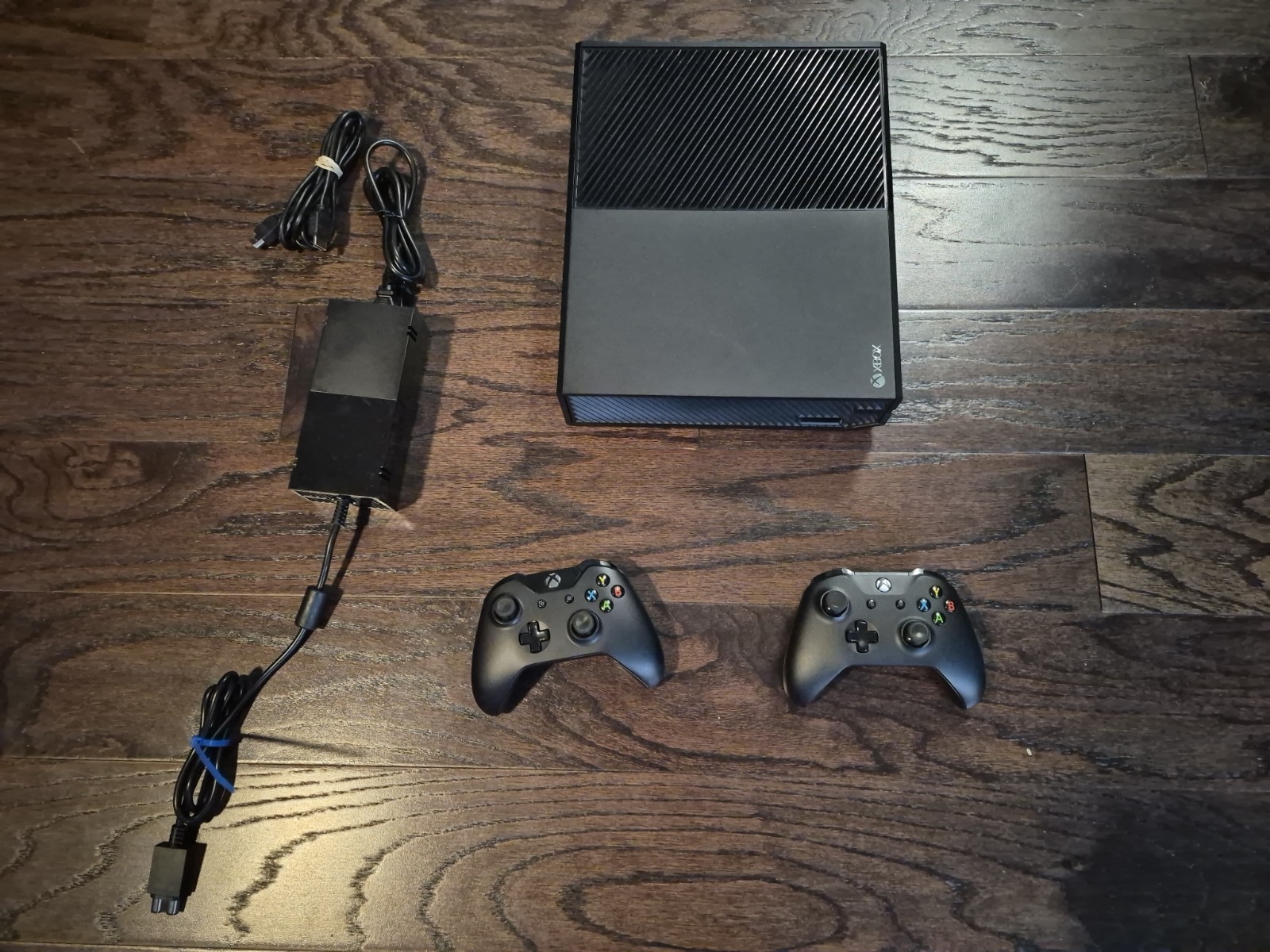 MICROSOFT XBOX ONE with Two Controllers And Power Cords