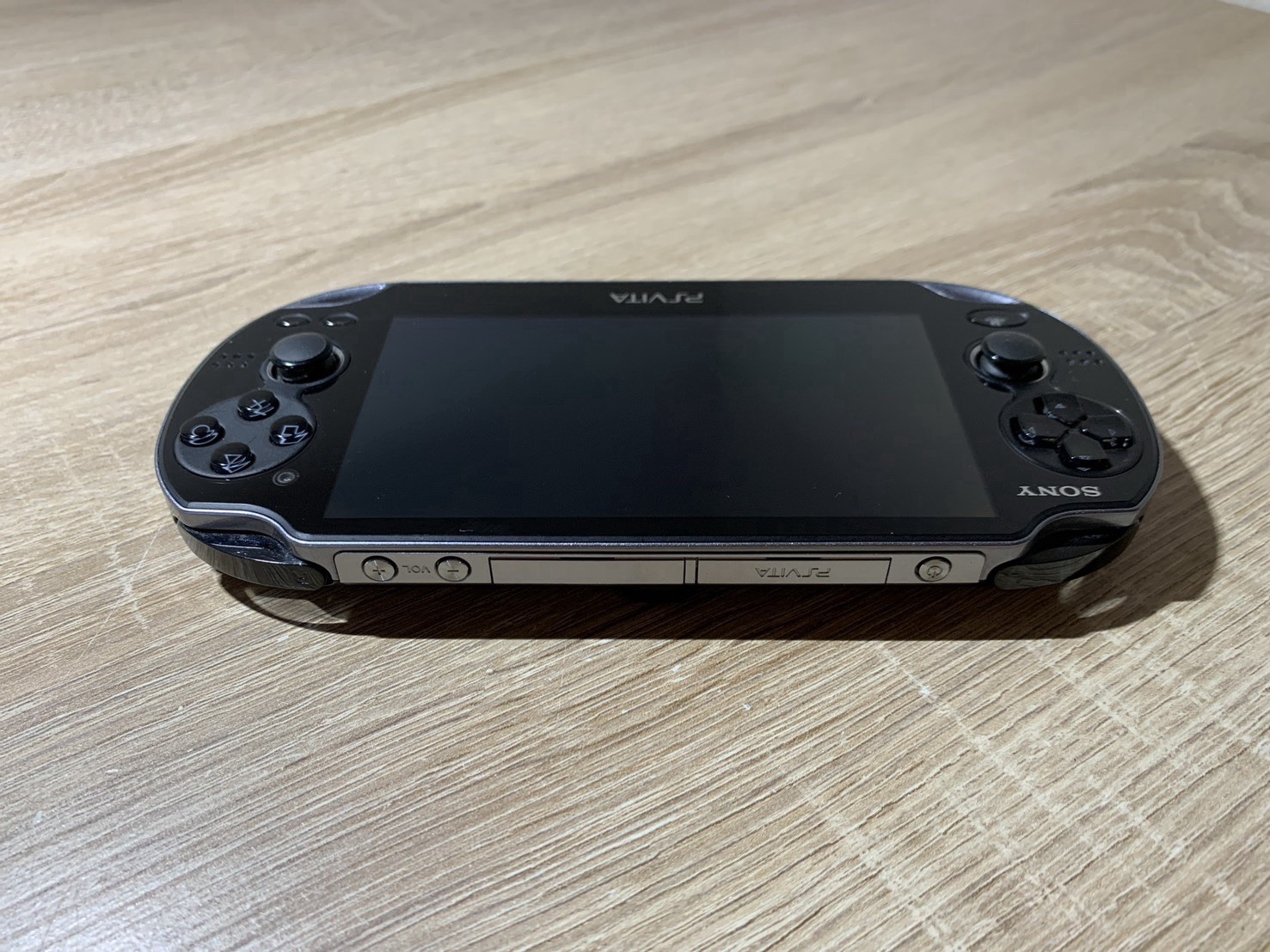 0980 Sony PlayStation PS Vita PCH-1000 Crystal Black Good Tested