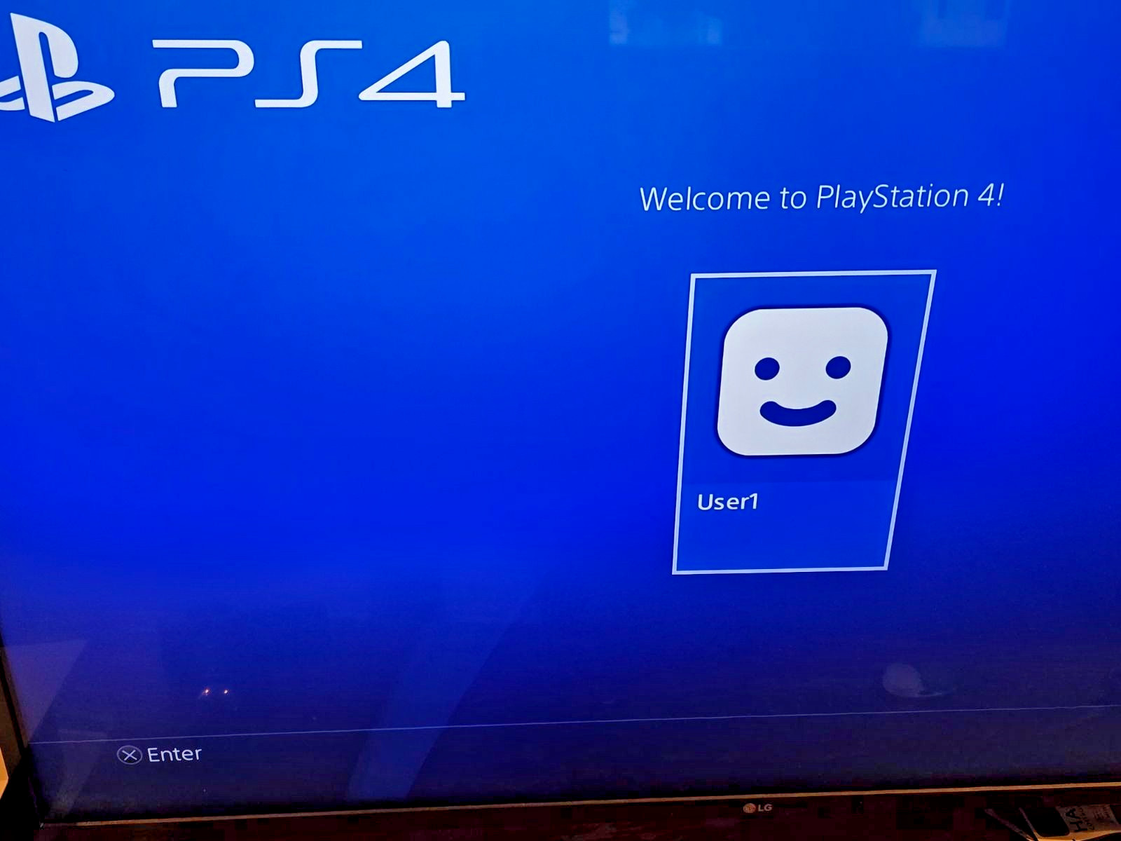 Sony PS4 500GB Console Bundle w/ Controller & 12 Games CUH-1115A Tested
