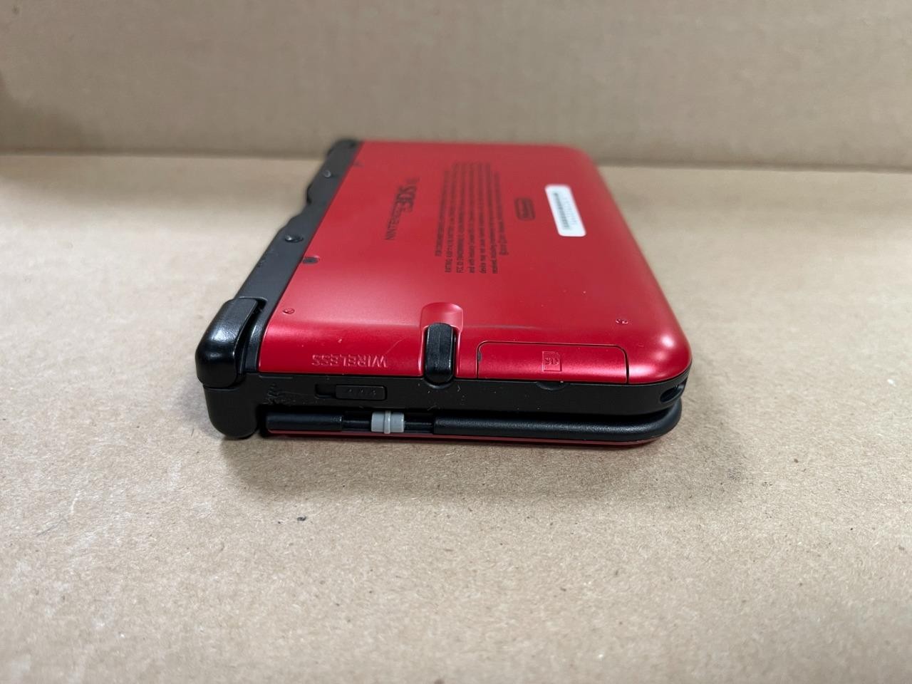 NINTENDO 3DS XL RED & BLACK HANDHELD CONSOLE- USED.