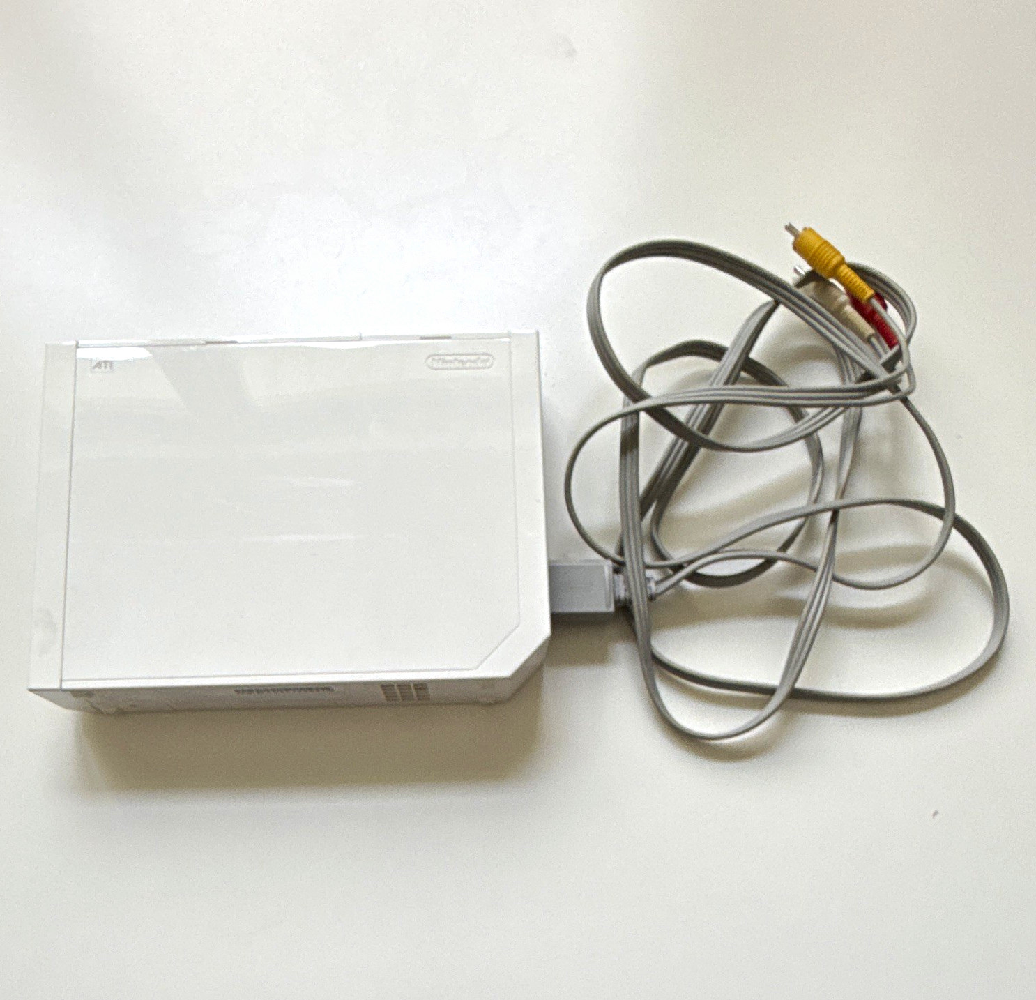Nintendo Wii RVL-001 White Console NTSC-U/C 480p Wi-Fi Composite RCA AV Cable