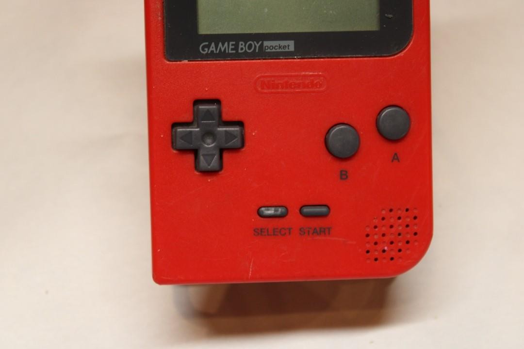 Nintendo Game Boy Pocket Handheld Console MGB-001 – Red