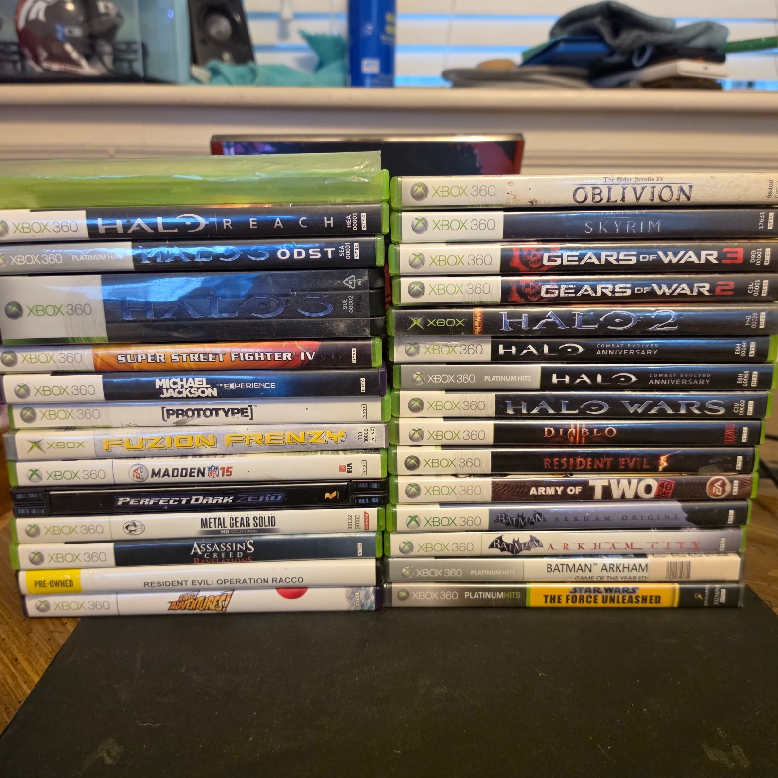 Microsoft XBOX 360 S 250GB Gears of War 3 Limited Edition Console Bundle Tested