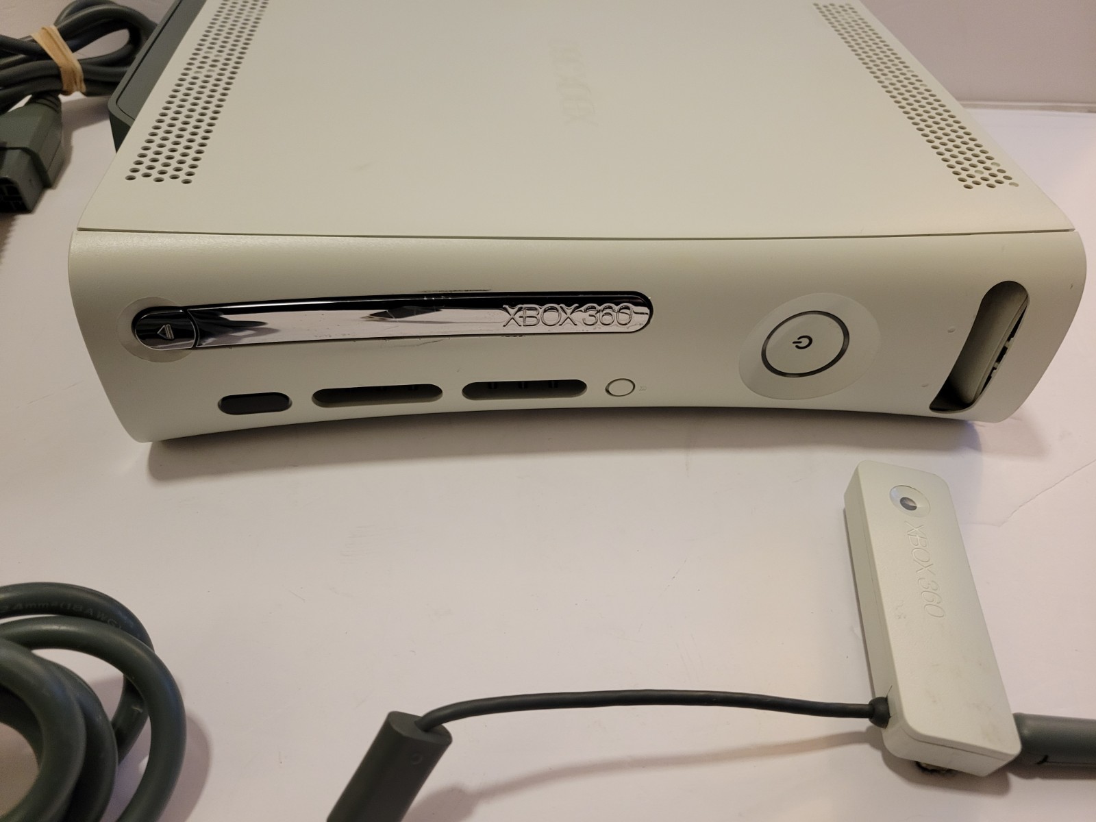 Microsoft Xbox 360 Console System With Power Cable Cord 60GB White Tested