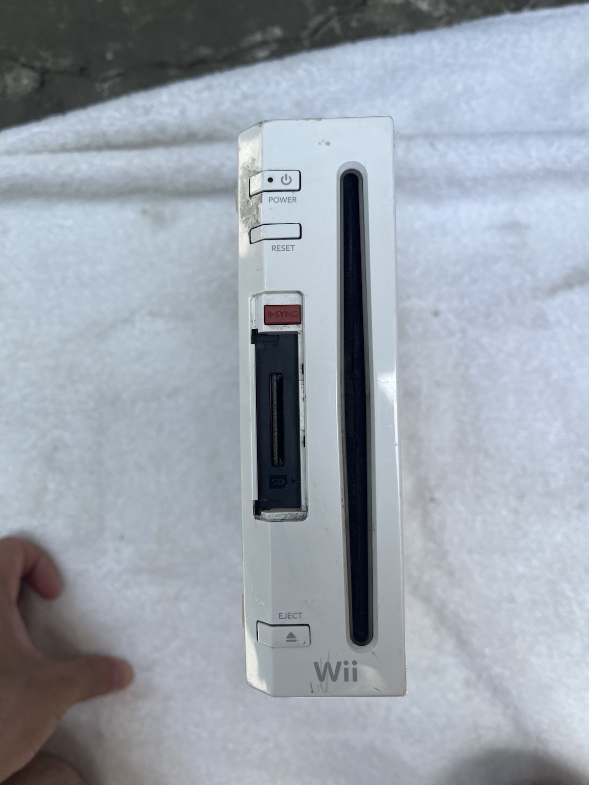 Nintendo Wii RVL-001 512 MB Home Console – White (Turns On No Controller )