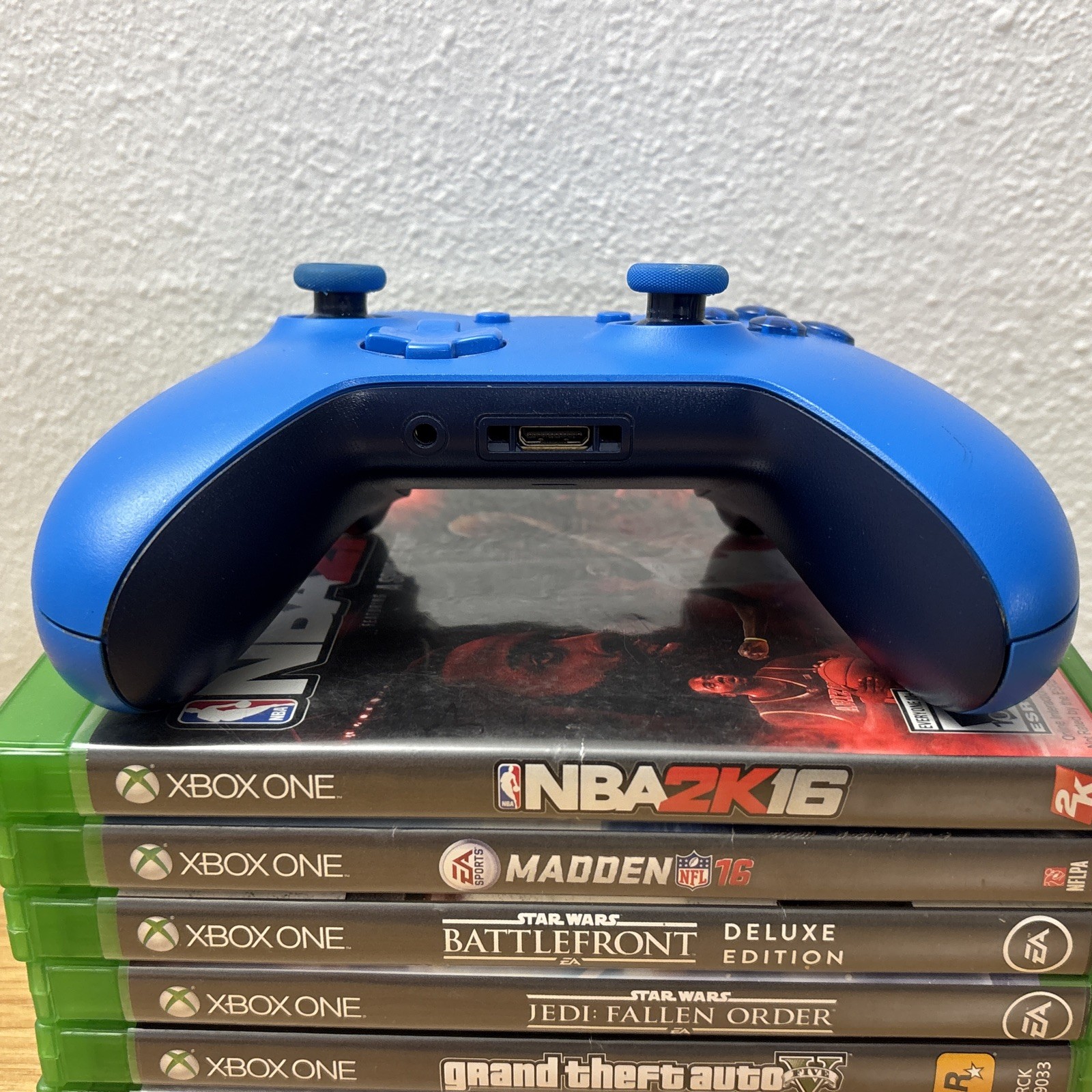 Xbox One S 1TB Console 1681 Bundle Blue Controller 1708 PowerA Battery Games CIB