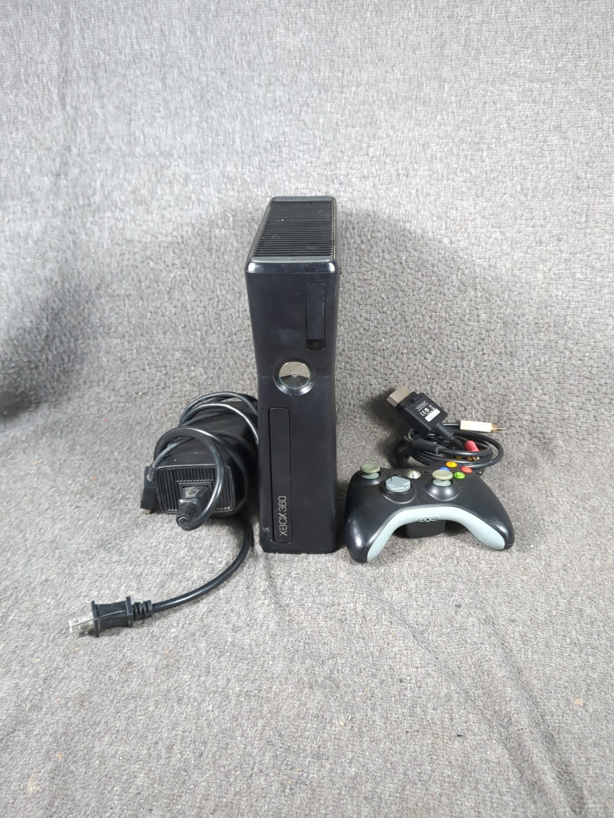 Xbox 360 S Console Model 1439 with Power Cord & Controller Tested