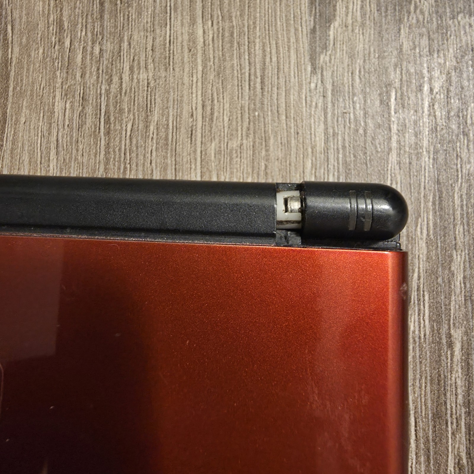 Nintendo DS Lite Handheld System Red/Black Touchscreen Headphone Jack