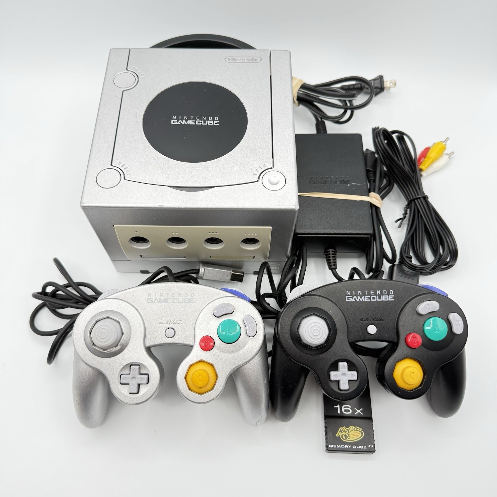 Nintendo GameCube DOL-101 Silver Console Bundle Controllers Cords Tested *READ*