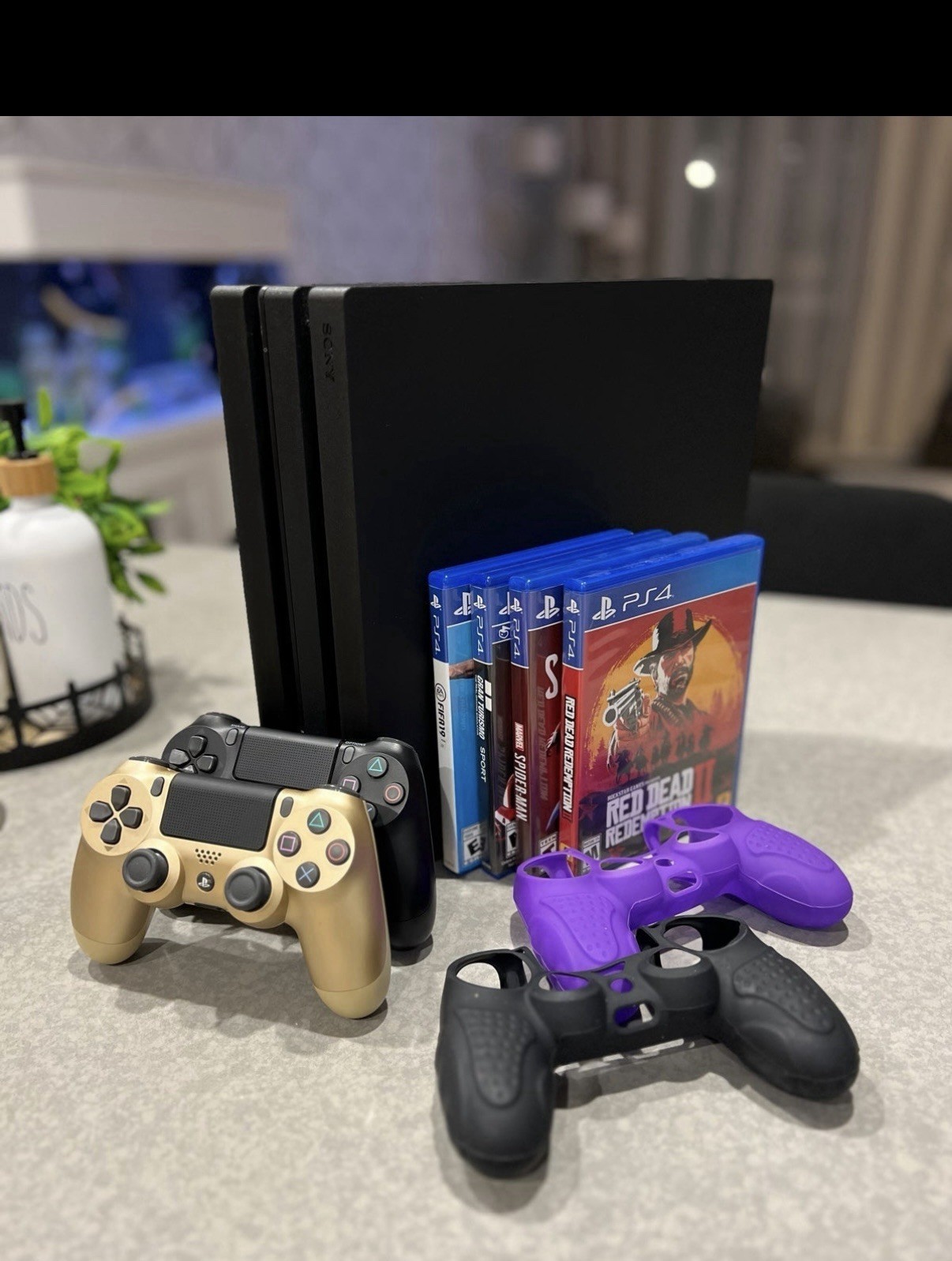 Sony PS4 1TB Console Bundle – 2 Controllers + 4 Games + Power Cord + Covers