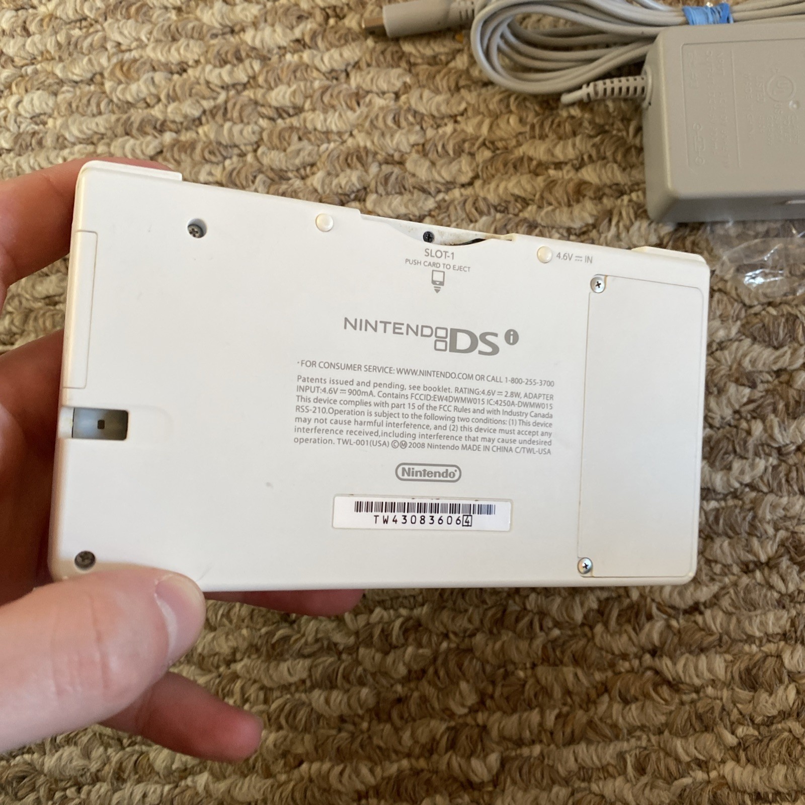 Nintendo DSi White Console in Original Box USA Version Charger Stylus Manual