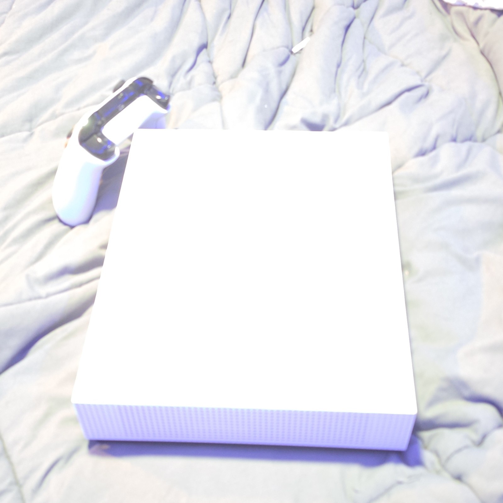 Microsoft Xbox One S 1TB White Console 4K UHD Wi-Fi HDMI Model 1681