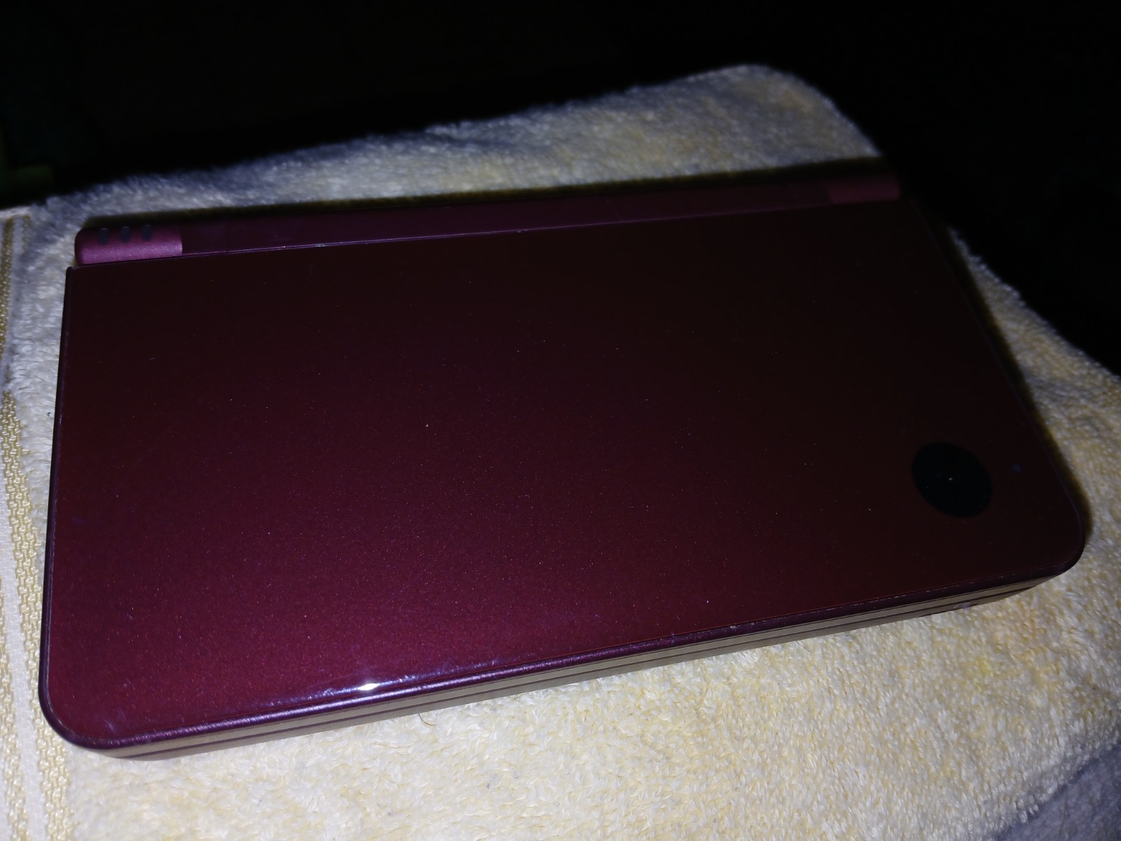 Nintendo DSi XL Launch Edition Handheld System – Burgundy