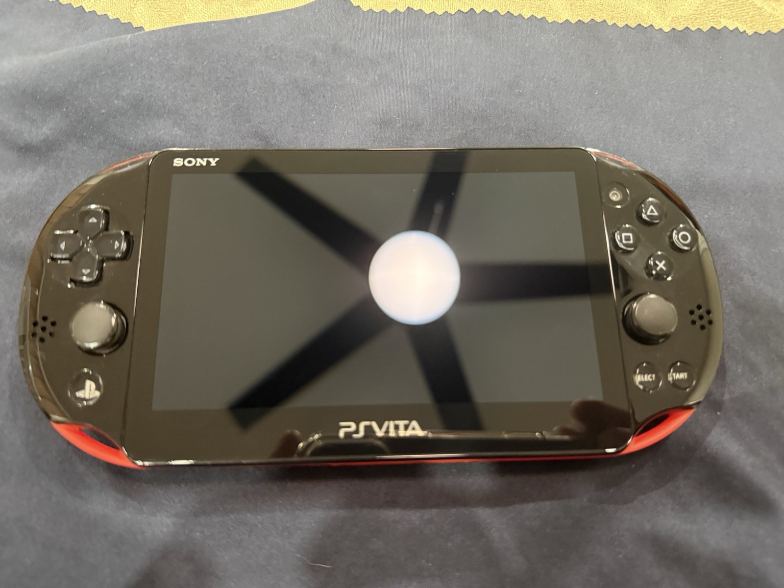 Sony PS Vita PCH-2000 Slim LCD Console Red/Black Wi-Fi, Japan Import