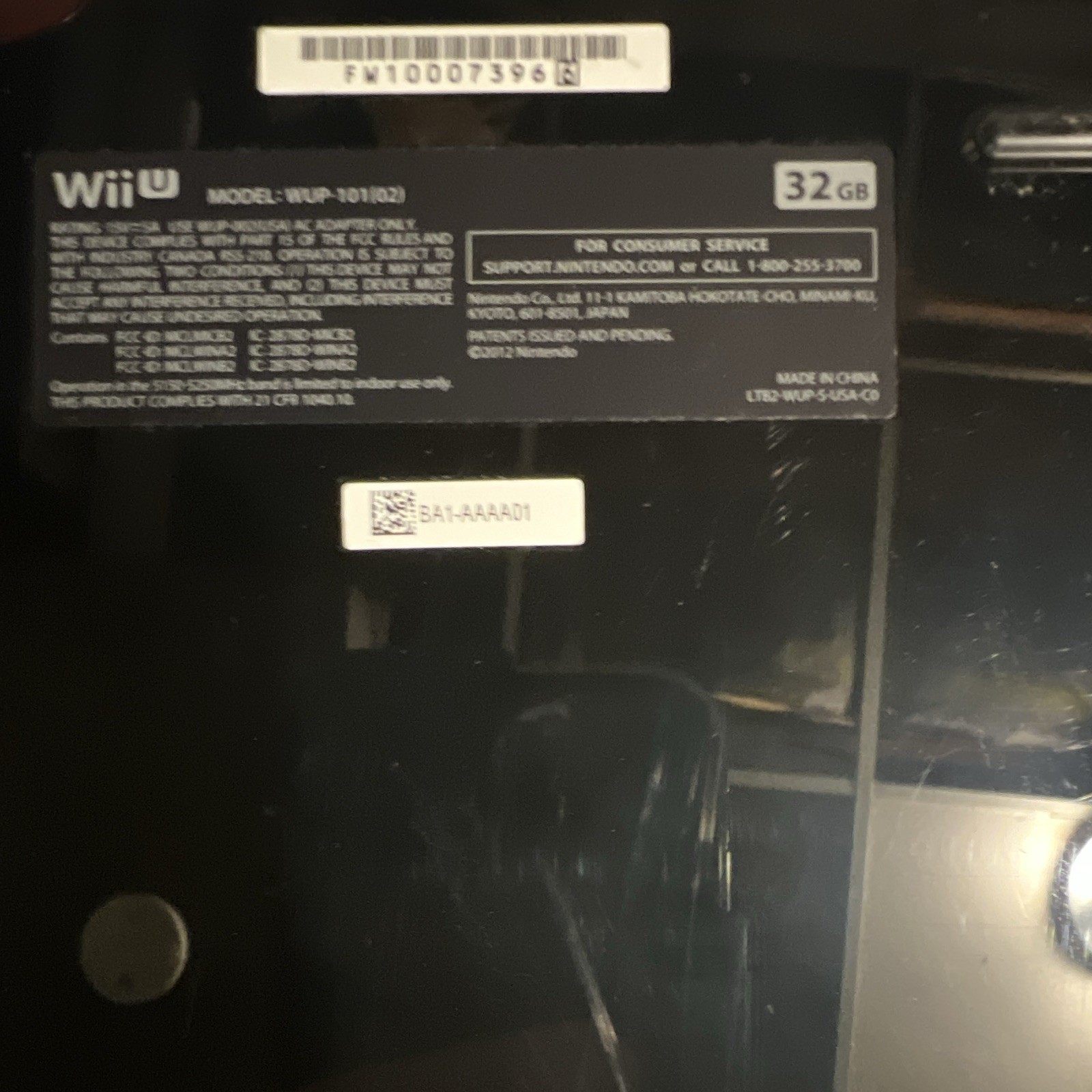 Nintendo Wii U 32GB Black WUP-101(02) GamePad Wii Remote HDMI Wi-Fi 1080p